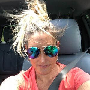 Meet your Posher, Kimberly